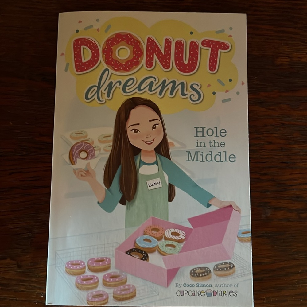 Donut Dreams book set - Picture 9 of 9